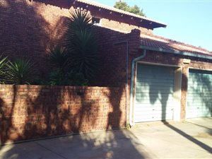 2 Bedroom Townhouse in Claremont