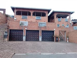 4 Bed House in Treasure Beach