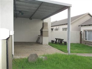 3 Bed House in Tasbet Park