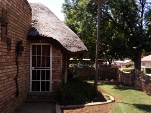 4 Bed House in Elandsheuwel