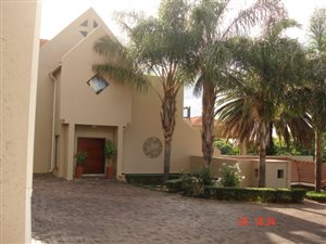 5 Bed House in Northcliff