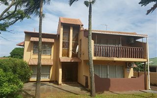 6 Bedroom House in Isipingo