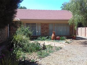 4 Bed House in La Hoff