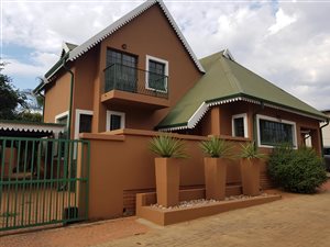 4 Bed House in Melodie