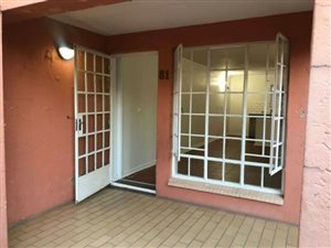 2 Bed Townhouse in Erasmuskloof