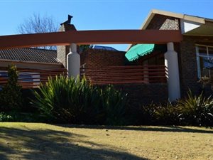 2 Bed House in Miravaal