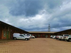 161 m² Commercial space in Alton