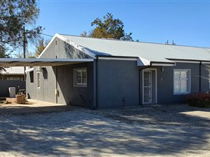 2 Bed Cluster in Oudtshoorn