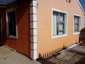 5 Bed House in Blue Downs