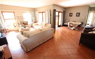 3 Bedroom Duplex in Boardwalk Meander