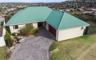 3 Bedroom Townhouse in Oatlands North