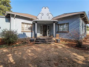 5 Bed House in Selection Park