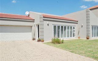 2 Bedroom House in Willaway