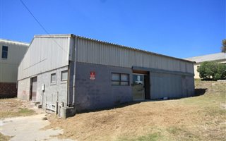 225 m² Commercial space in Struisbaai