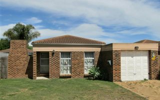3 Bedroom House in De Oude Spruit