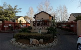 2 Bedroom Townhouse in Equestria