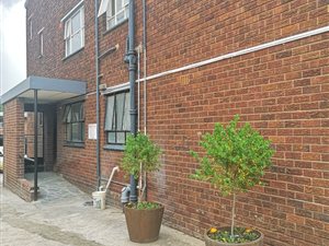 1.5 Bed Flat in Tedstoneville
