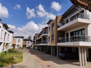 2 Bed Apartment in Maroelana