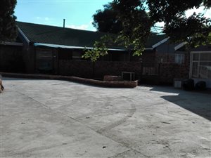 1.7 ha Farm in Randfontein
