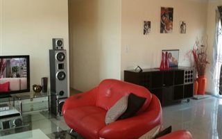 3 Bedroom Simplex in Heatherdale