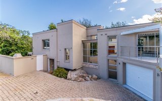 3 Bedroom House in Newlands