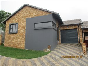 3 Bed Townhouse in Witpoortjie