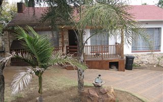 4 Bedroom House in Woodmere