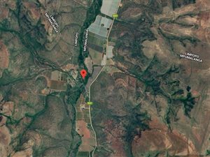 1 ha Land available in Mahwelereng