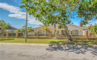 4 Bedroom House in Sunridge Park