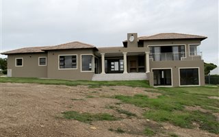 3 Bedroom House in The Hill Estate