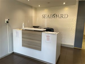811 m² Commercial space in Somerset Park