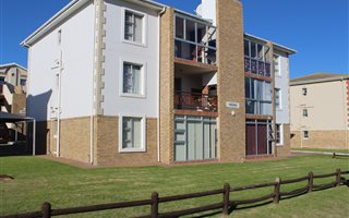 2 Bedroom Townhouse in Hartenbos