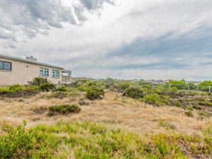 507 m² Land available in Dana Bay