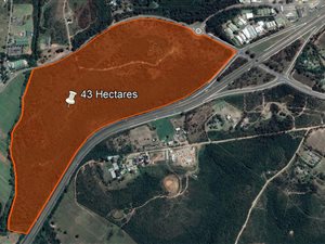43 ha Land available in Beacon Bay