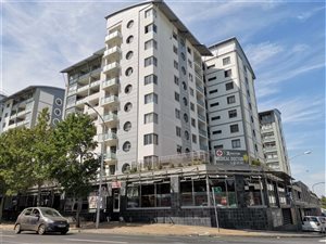 1 Bed Apartment in Claremont