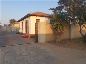 3 Bed House in Goudrand
