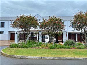 1 Bed Townhouse in Sandbaai