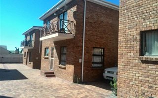 3 Bedroom House in Meyerhof
