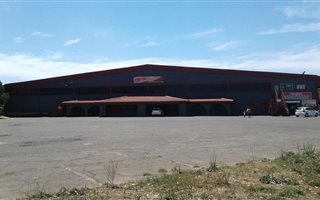 2610 m² Commercial space in Flora Gardens