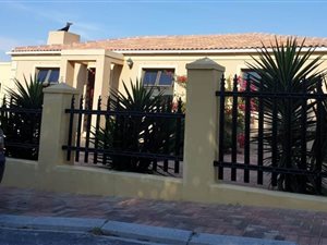 3 Bed House in Sunbird Park
