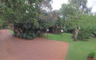4 Bedroom House in Protea Park
