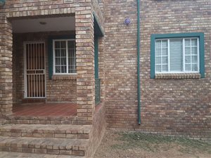 1 Bed Townhouse in Rietvalleirand