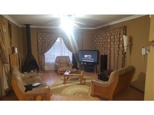 3 Bed House in Marister