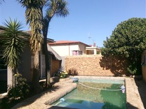 3 Bed House in Krugersdorp Central