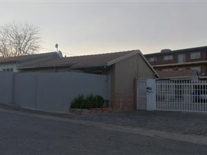 2 Bed Simplex in Southdale