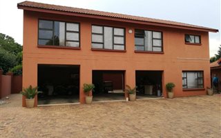 4 Bedroom House in Larrendale