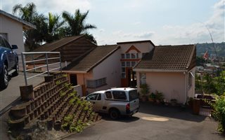 3 Bedroom House in Shallcross