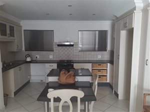 2 Bed Apartment in Jeffreys Bay