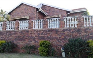 4 Bedroom House in Effingham