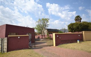 3 Bedroom House in Elandspark